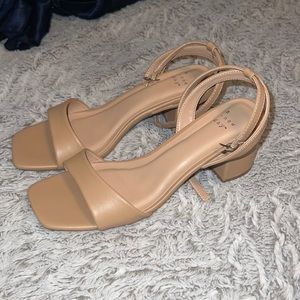 Short nude heels
